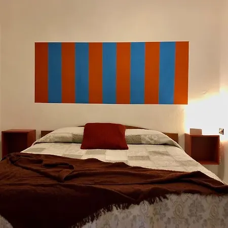 Casa Del Borghetto Apartamento Intra